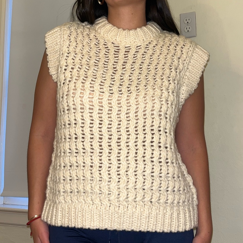 Zara Cream Knit Sleeveless Sweater